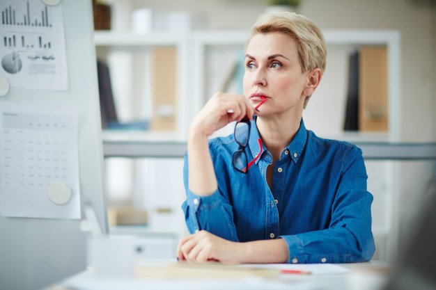 How to Stay Focused Amidst Workplace Distractions