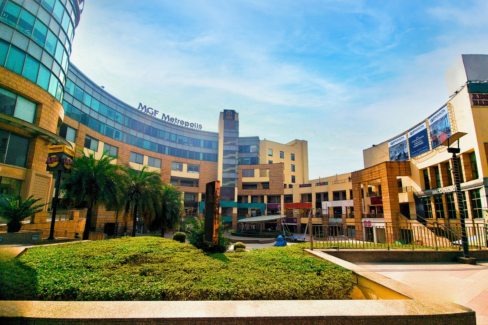 Virtual Tour of MG Road, Gurgaon